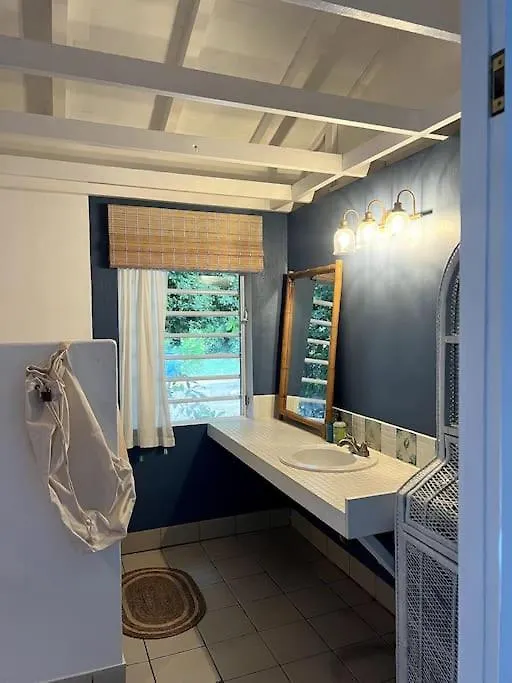 Island Apartment In Coolidge, 2Mins To Beach Osbourn
