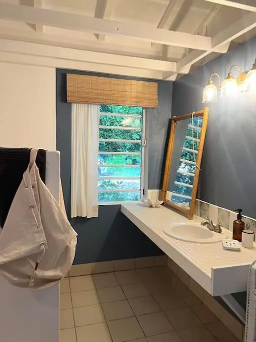 Island Apartment In Coolidge, 2Mins To Beach Osbourn 0*,